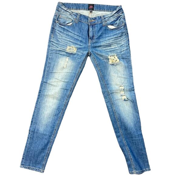 2b bebe Jeans Women's Size 30 Dark Wash Ripped Lace Distressed Denim Jeans - Picture 1 of 9